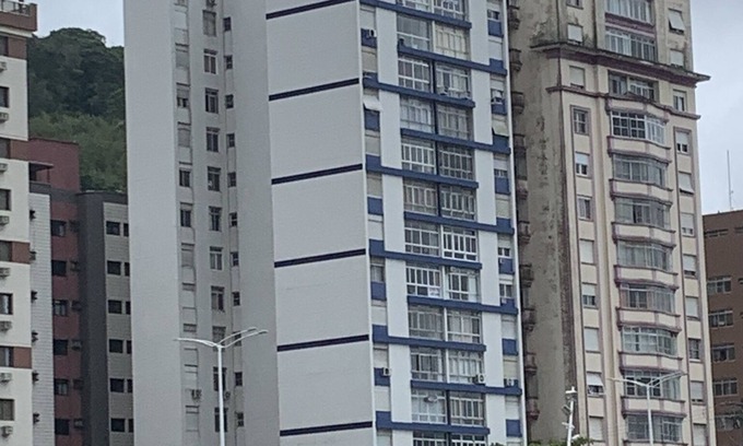 Itarare Apartment | São Vicente - Itararé beach (building with 4 apt per floor a ”in front of the beach)