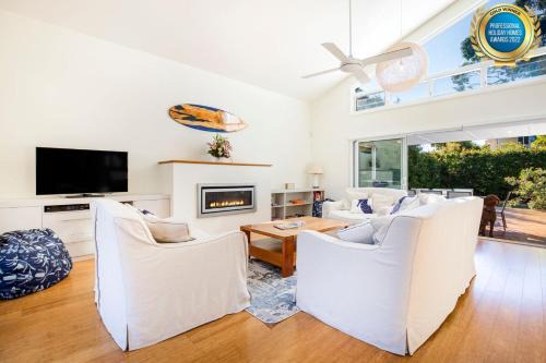Callala Beach House | Sapphire Sands - Pet Friendly - Community Pool