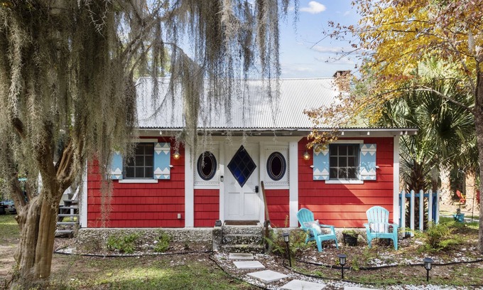 Daufuskie Island House | Sarah Grant House- Cozy Home