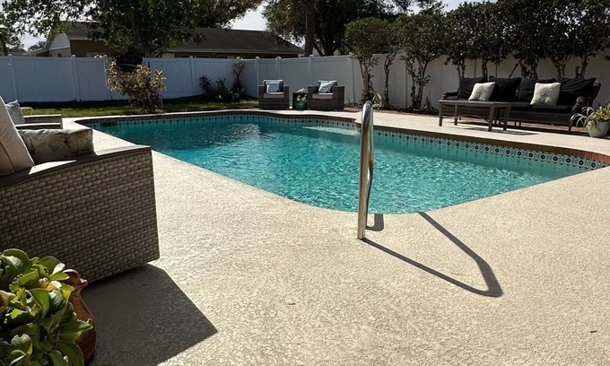 Whitfield House | Sarasota Pool Home