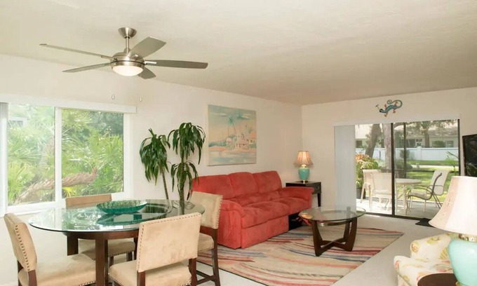 Braden River Condo | Sarasota's Endless Summer~ Secret Hideawaynn