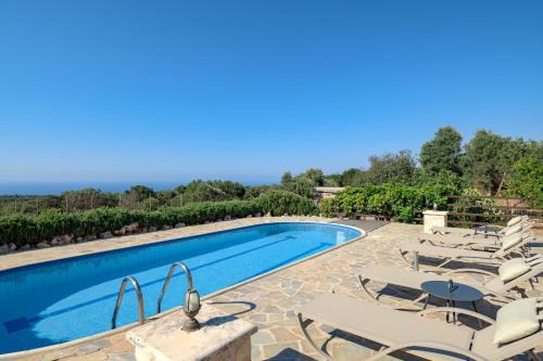 Atsipópoulon Villa | Sarpedon & Rhadamanthus By Forest Villas