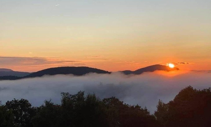 Scaly Mountain Resort | Sassafras Bungalow | Manor House | Mountain Views