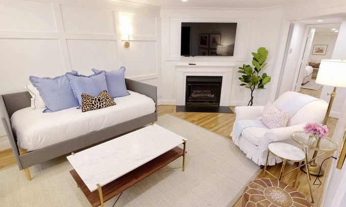 U Street Corridor Apartment | Sassy in the City Sum