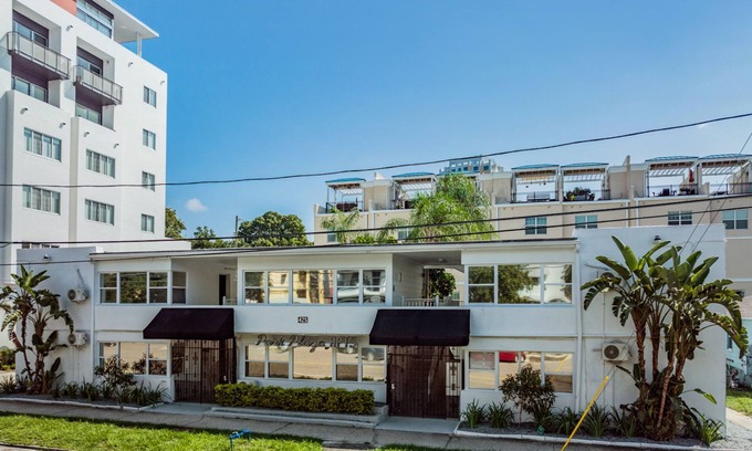 St. Petersburg - Clearwater Apartment | Satoshi Hideout