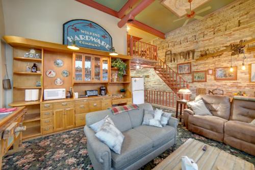 Saugatuck Apartment | Saugatuck Retreat in Historic Downtown!