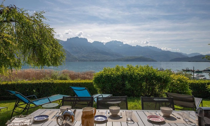 Sevrier House | Savoielac - Lake Annecy - Sévrier - Lakeside : Villa Poisson Rouge