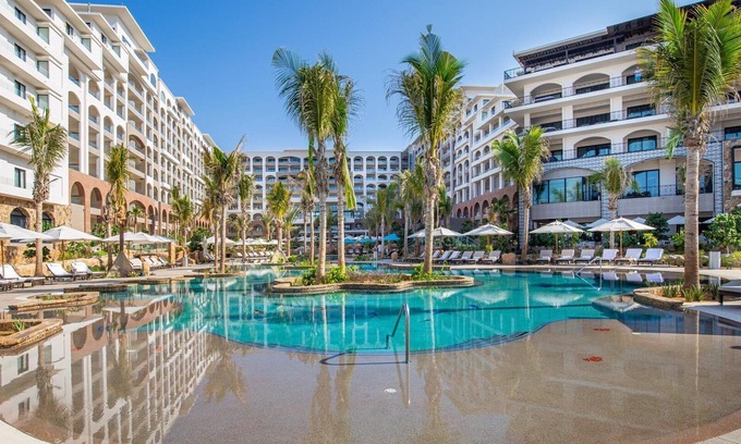 Downtown San Jose del Cabo Resort | Savor the space at Villa La Estancia Cabo