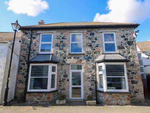 Mullion Apartment | Savoy View