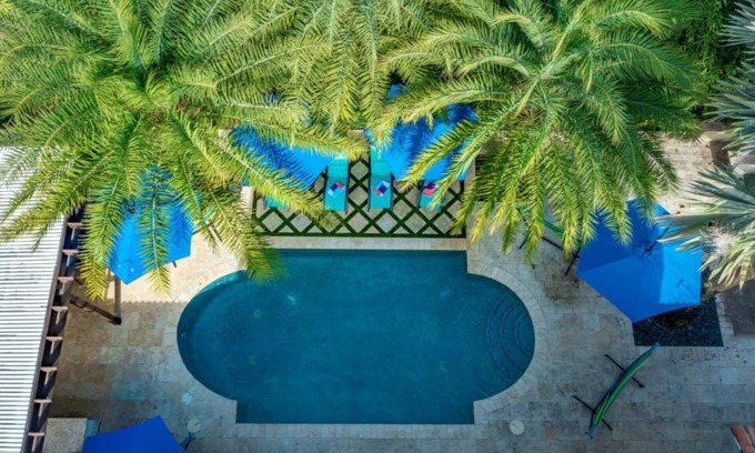 Plantation House | Sawgrass Estates Luxury Mansion 7 Bed | Basketball Court | Movie Theater | Game Room | Pool