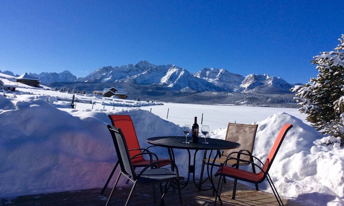 Stanley House | Sawtooth Mountains-Stanley, Idaho! Beautiful Sawtooth Views!