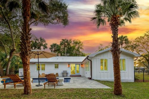 Isle of Palms House | Sawyer by AvantStay Stunning Isle Of Palms Home w Pool