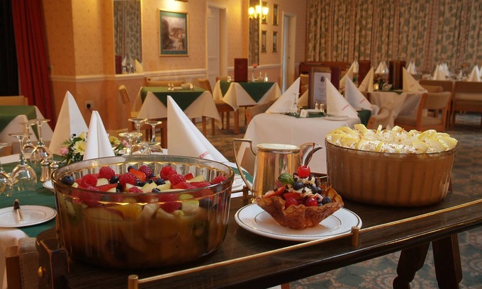 Whitby Hotel | Saxonville Hotel