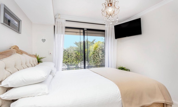 Scarborough Villa | Scarborough Villa On Duke - Executive Escapes