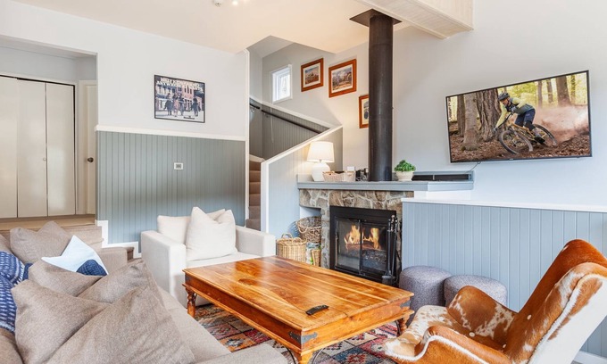 Thredbo Ski Chalet | Scarsdale a stunning chalet