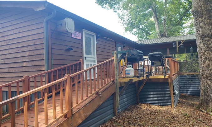 Rising Fawn Apartment | Scenic and private and quiet hideaway with EV charger