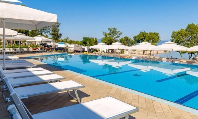 Municipality of Omisalj Ski Chalet | Scenic Chalet in Omišalj with Swimming Pool