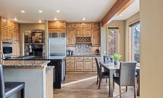 Highland Estates House | Scenic Getaway with Entertainment Haven: 5 BR 5 BA