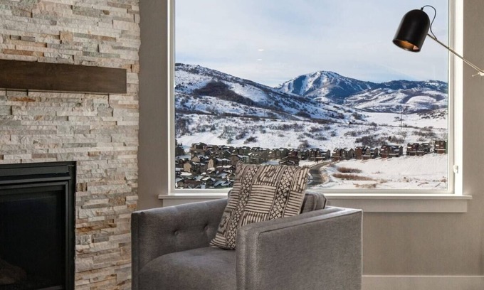 Park City Condo | Scenic Mountain Escape Black Rock Resort 2BR Condo