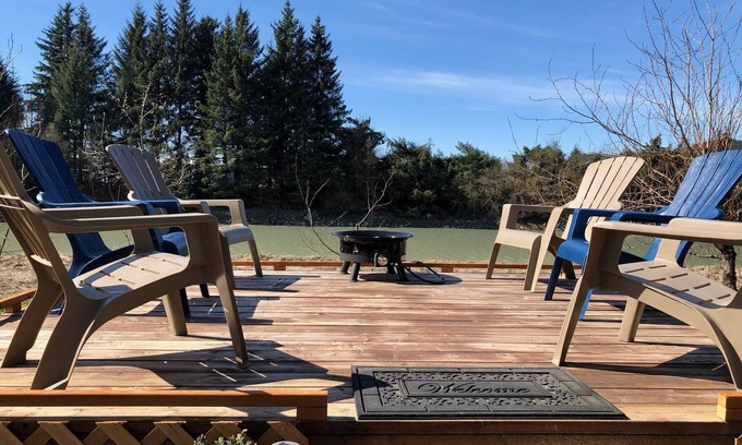 Mendenhall Valley House | Scenic Riverfront Retreat - An Outdoor and Wildlife Enthusiast's Dream!