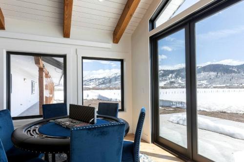 Alpine House | Scenic Riverside Cabin with Private Trail Access and Fly Fishing Near Alpine, Wyoming
