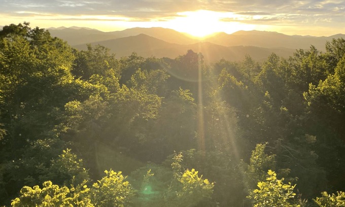 Clarks Chapel House | Scenic Western Carolina Mountain Retreat - Spacious 4-bedroom house with WiFi