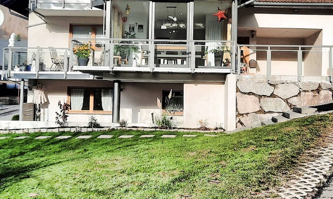 Brandenberg-Fahl Condo | Schöne, Gemütliche und Komfortable Ferienwohnung am Waldrand , Bikers Welcome !!
