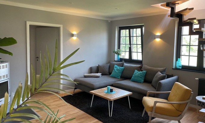 Binzwangen Apartment | Schönes Appartement mit Zwei Stockwerken und Kostenfreien Parkplätzen