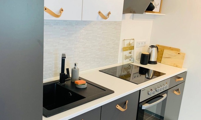 Stephanshausen Apartment | Schickes 1 Zimmer Apartment mit Direkter Waldrandlage
