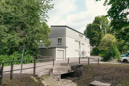 Guenzburg Apartment | Schlafen am Weiher