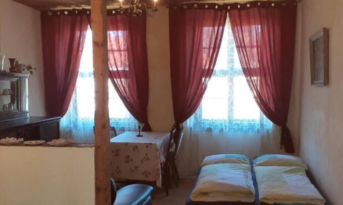 Bahretal Other | Schloss Ottendorf - Apartment mit 2 Schlafzimmern