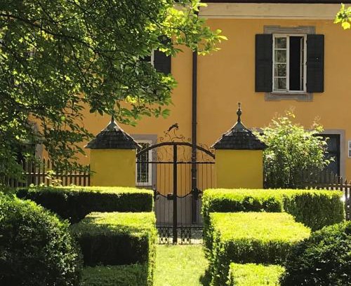 Laakirchen Apartment | Schloss Rauchenbichl