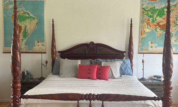 Gillette House | Schoolhouse on the prairie