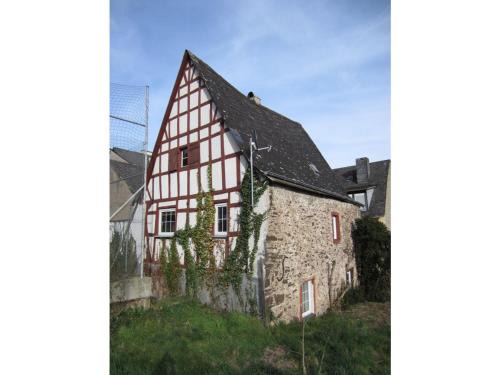 Karden House | Schräges Haus