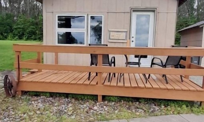 Omro Cabin | Schuster of Fox River Resort - Flathead Cabin