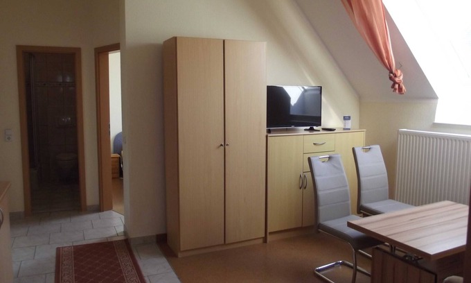Kachlin Apartment | Schwalbe - Familiäre Pension & Ferienwohnungen Lindenhof