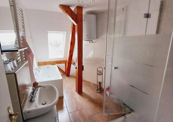 Markisch Buchholz Apartment | Schwarzer Adler Ferienwohnung mit 3 Schlafzimmern und 2 WC