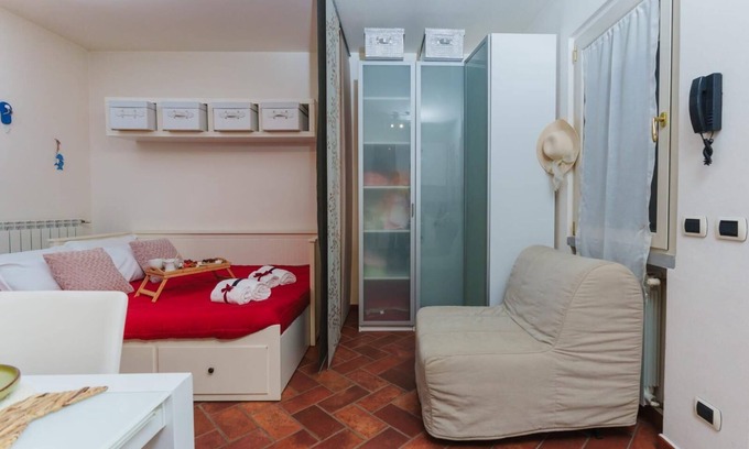 Monte Isola Apartment | Scorcio sul lago - Studio Apartment, Sleeps 3