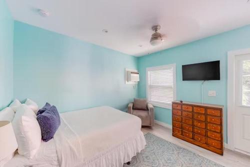 Old Town Apartment | Scott's Cottage - Truman @ Duval Unit F