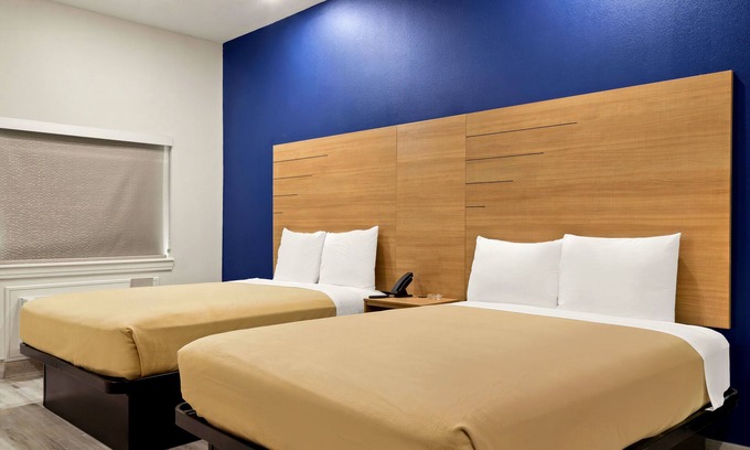 Northside Hotel | Scottish Inn Parker