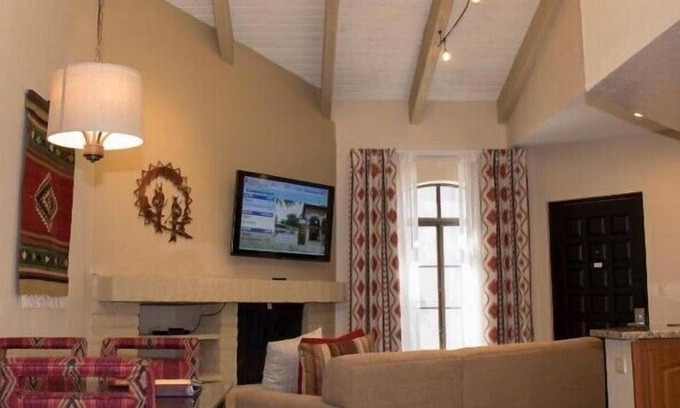 Arcadia Apartment | Scottsdale Camelback Resort Classic Studio with Picnic Area