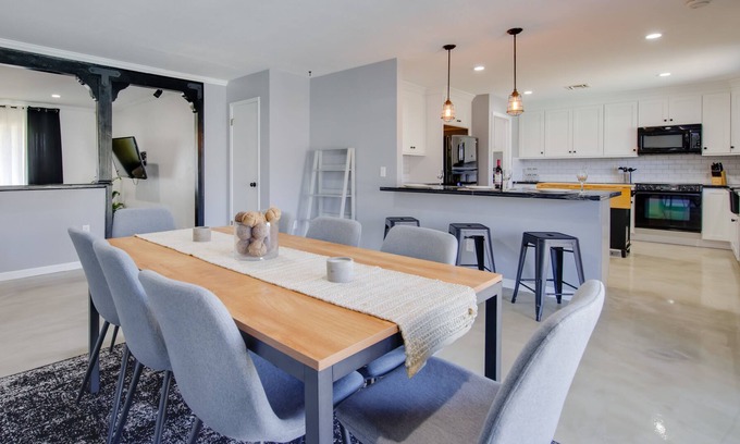 Pointe Scottsdale House | Scottsdale House w/ Pool, Patio & Fire Pit!
