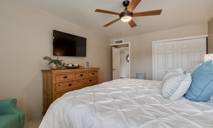 Fashion Square Condo | Scottsdale Sun Condo, New VRBO in Scottsdale, Ground Floor, No Steps!