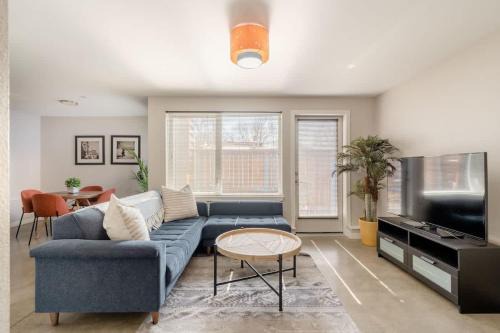 Belmont Apartment | SE 19th - Food Trucks & Vintage Shops