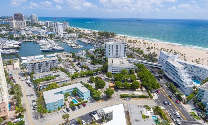 Central Beach Hotel | Sea Beach Plaza