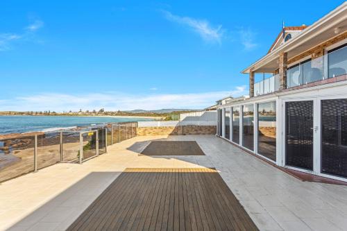 Barrack Point Apartment | Sea Breeze at Barrack Point