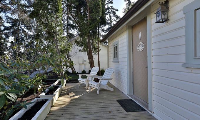 Adelma Beach Cottage | Sea Breeze Cottage