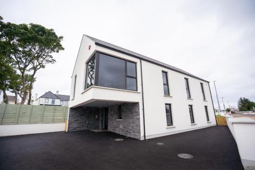 Portstewart House | Sea Breeze