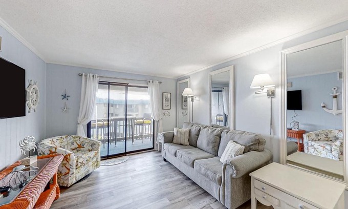 North Myrtle Beach Apartment | Sea Cabin Beach Getaway