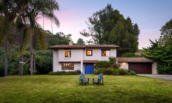 Campanil House | Sea Change - Hendry's Beach Hideaway